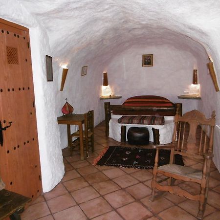 Cuevas Andalucia Guest House Baza Ngoại thất bức ảnh
