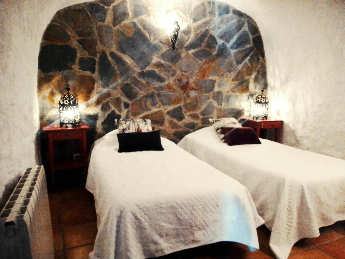 Cuevas Andalucia Guest House Baza Ngoại thất bức ảnh