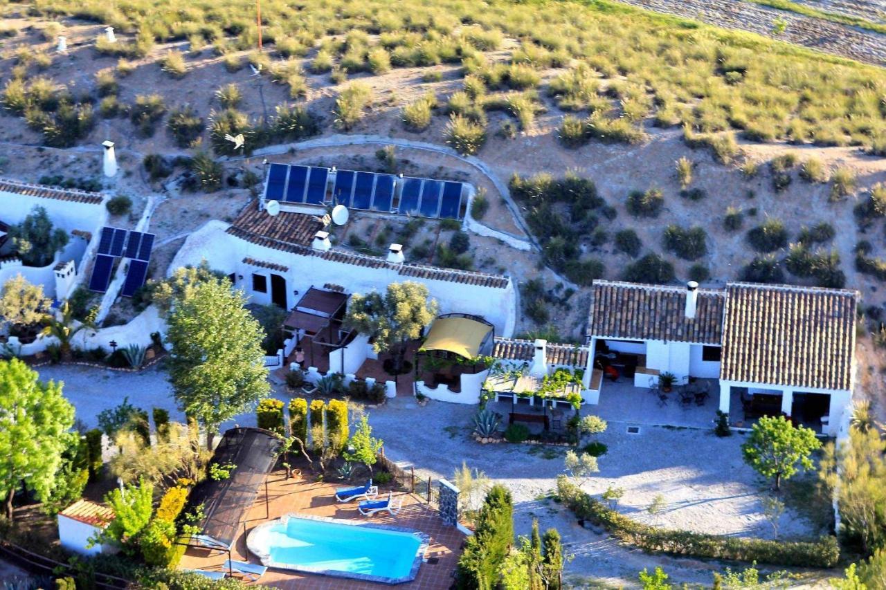 Cuevas Andalucia Guest House Baza Ngoại thất bức ảnh