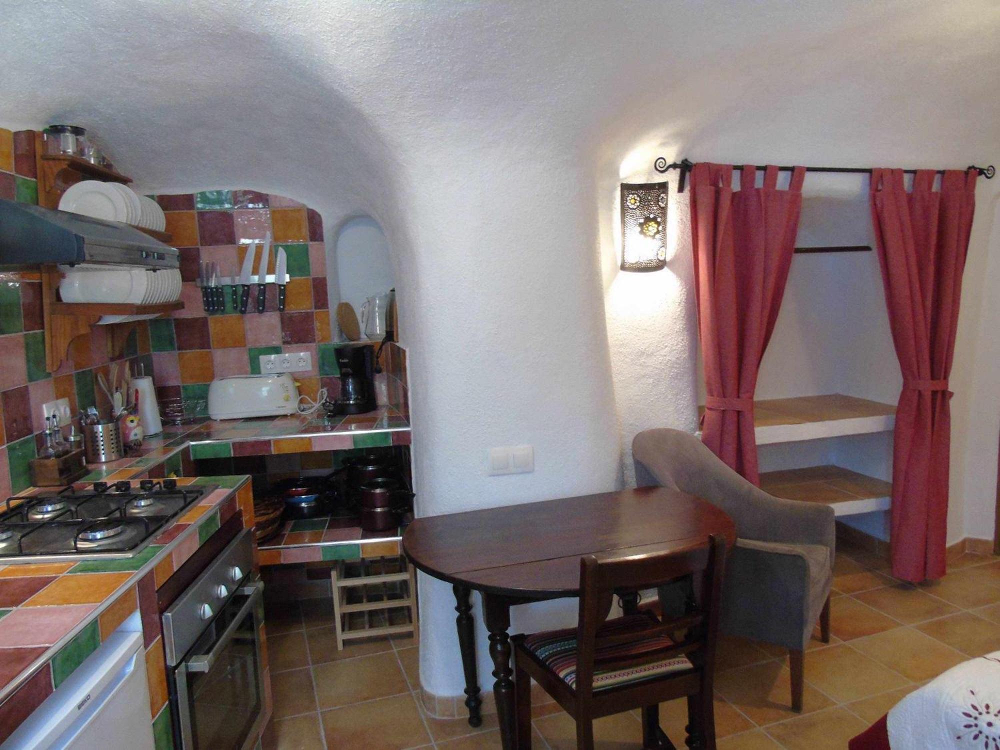 Cuevas Andalucia Guest House Baza Ngoại thất bức ảnh