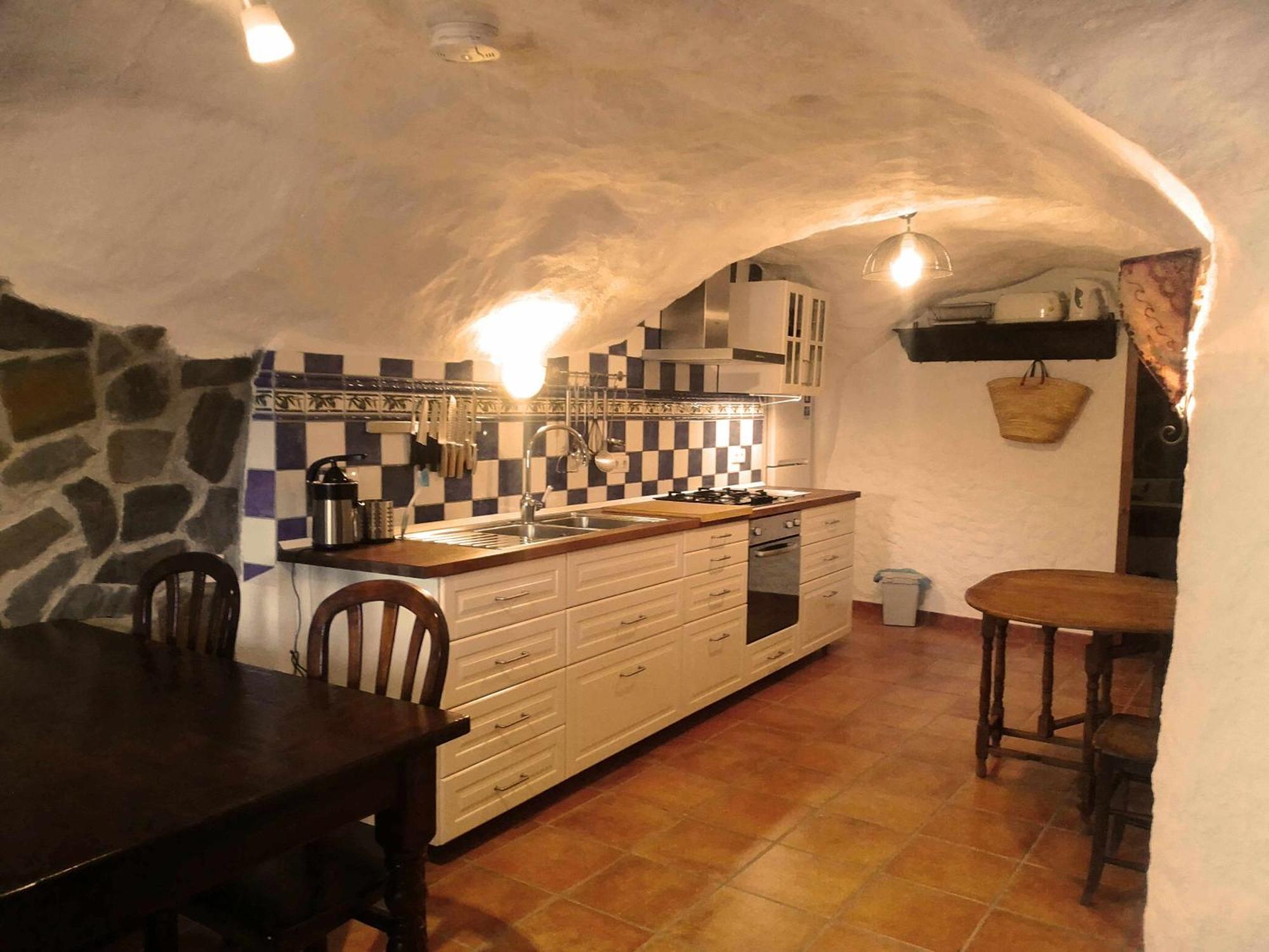 Cuevas Andalucia Guest House Baza Phòng bức ảnh