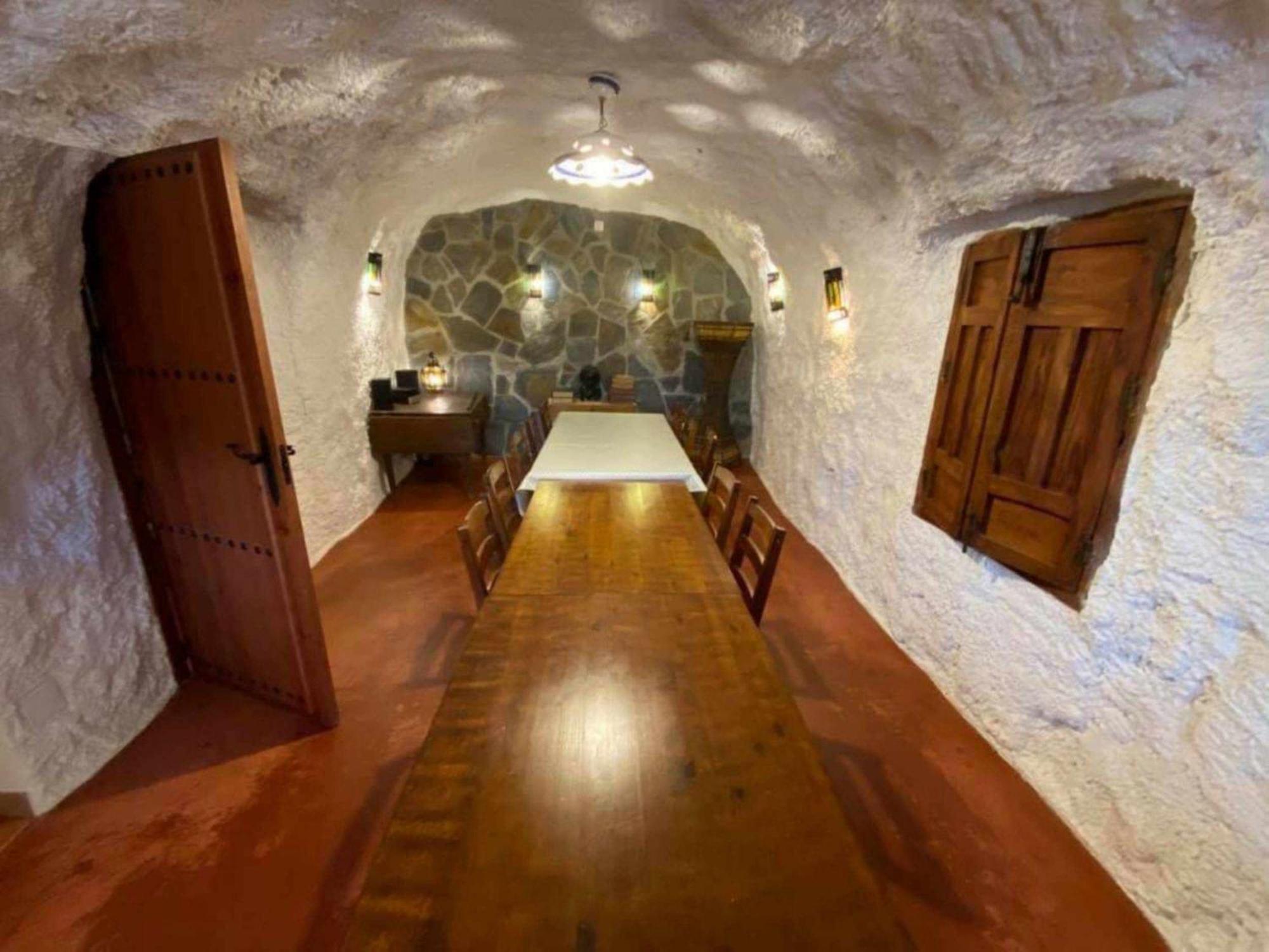 Cuevas Andalucia Guest House Baza Ngoại thất bức ảnh